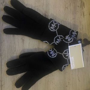 Michael Kors logo gloves